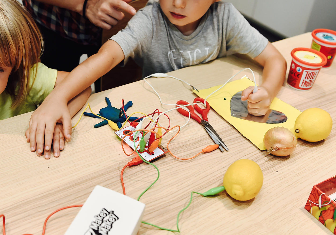makeymakey2 makeymakey2